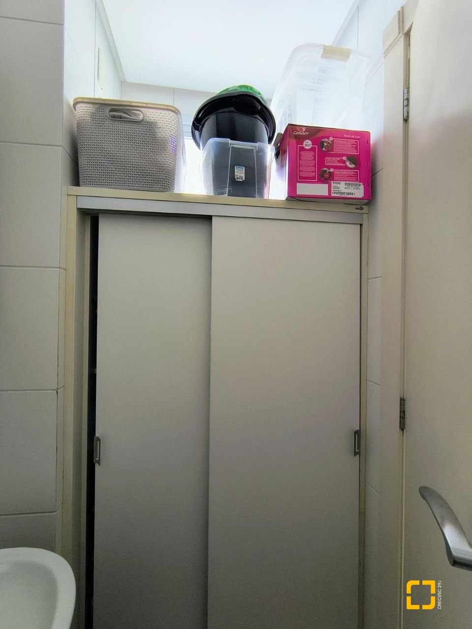 Apartamento com 120m², 5 quartos (sendo 1 suíte), 3 garagens, no bairro Balneário em Florianópolis