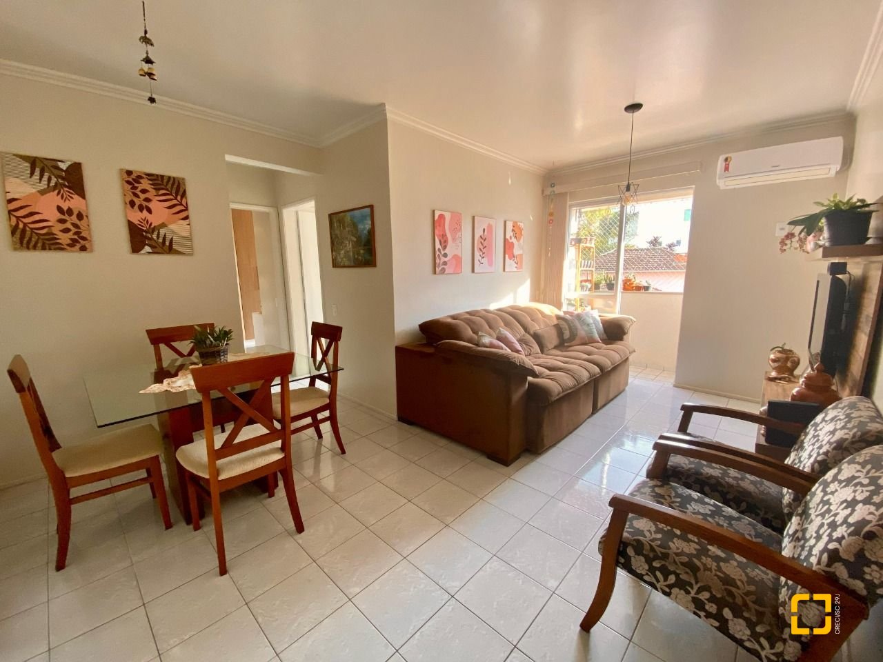 Apartamento com 61m², 2 quartos, 1 garagem, no bairro Pantanal em Florianópolis