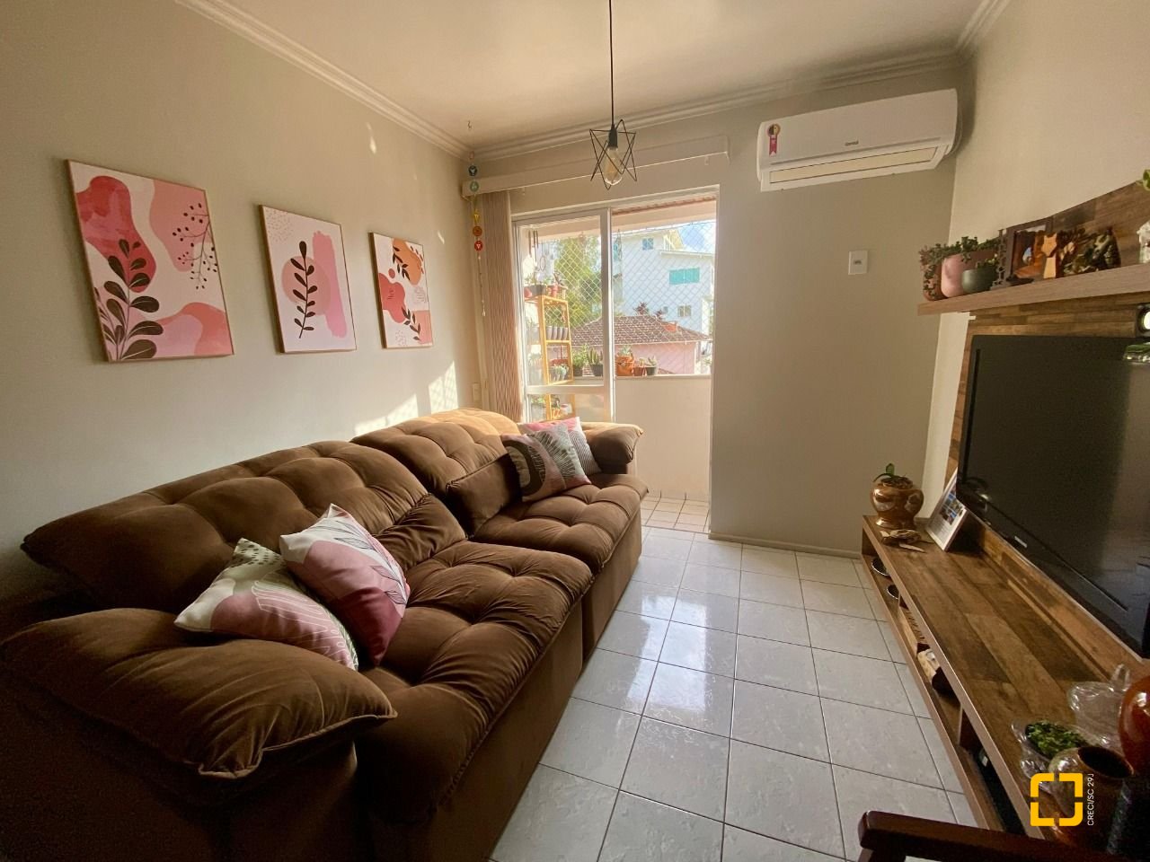 Apartamento com 61m², 2 quartos, 1 garagem, no bairro Pantanal em Florianópolis