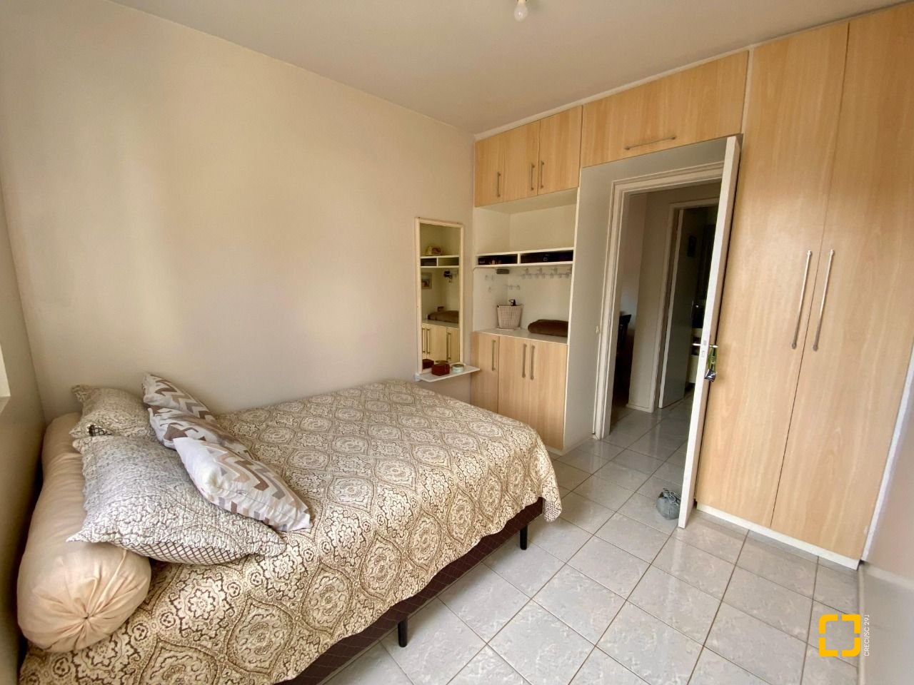Apartamento com 61m², 2 quartos, 1 garagem, no bairro Pantanal em Florianópolis