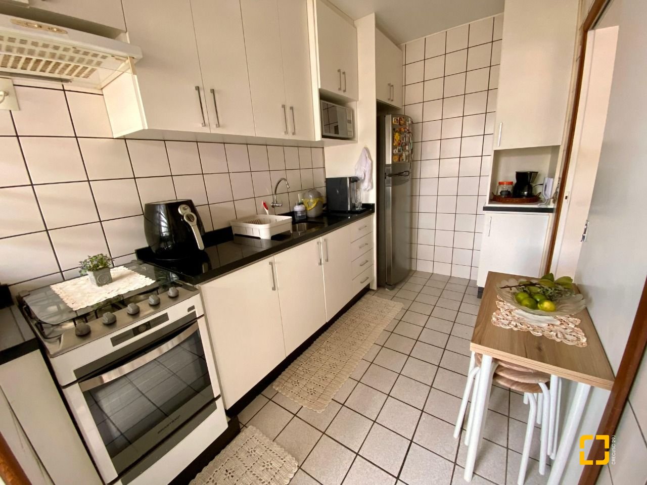 Apartamento com 61m², 2 quartos, 1 garagem, no bairro Pantanal em Florianópolis