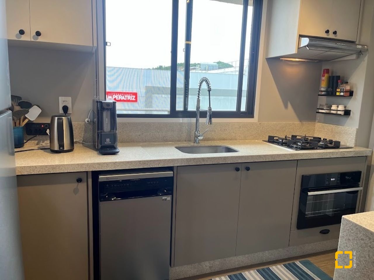 Cobertura com 137m², 4 quartos (sendo 4 suítes), 2 garagens, no bairro Jurerê em Florianópolis