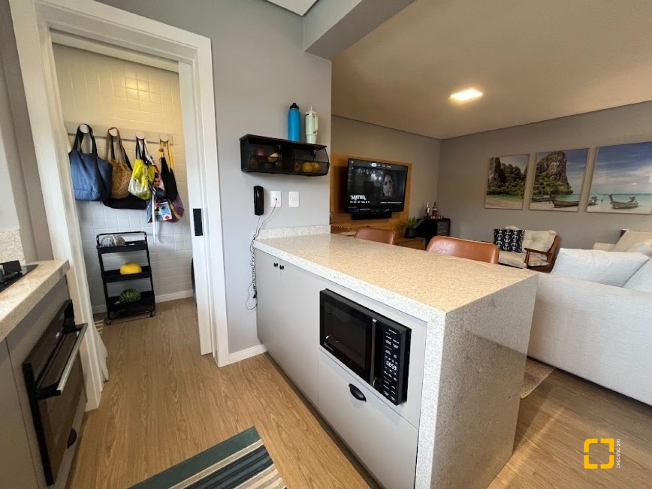 Cobertura com 137m², 4 quartos (sendo 4 suítes), 2 garagens, no bairro Jurerê em Florianópolis