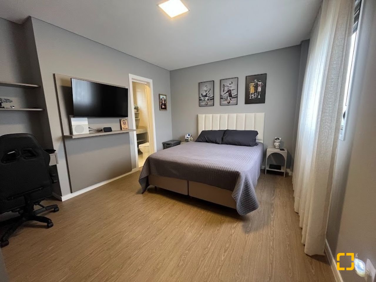 Cobertura com 137m², 4 quartos (sendo 4 suítes), 2 garagens, no bairro Jurerê em Florianópolis