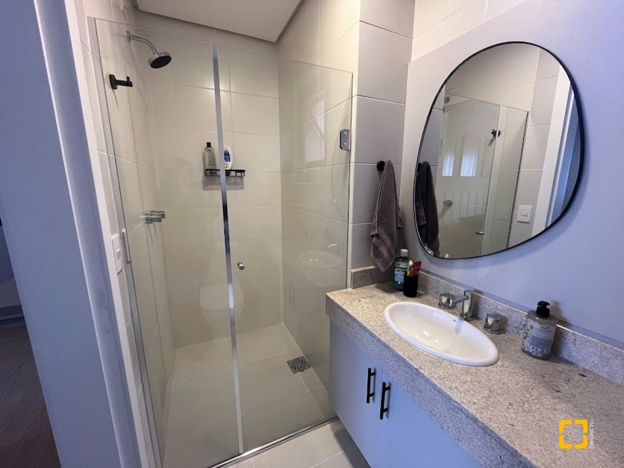 Cobertura com 137m², 4 quartos (sendo 4 suítes), 2 garagens, no bairro Jurerê em Florianópolis
