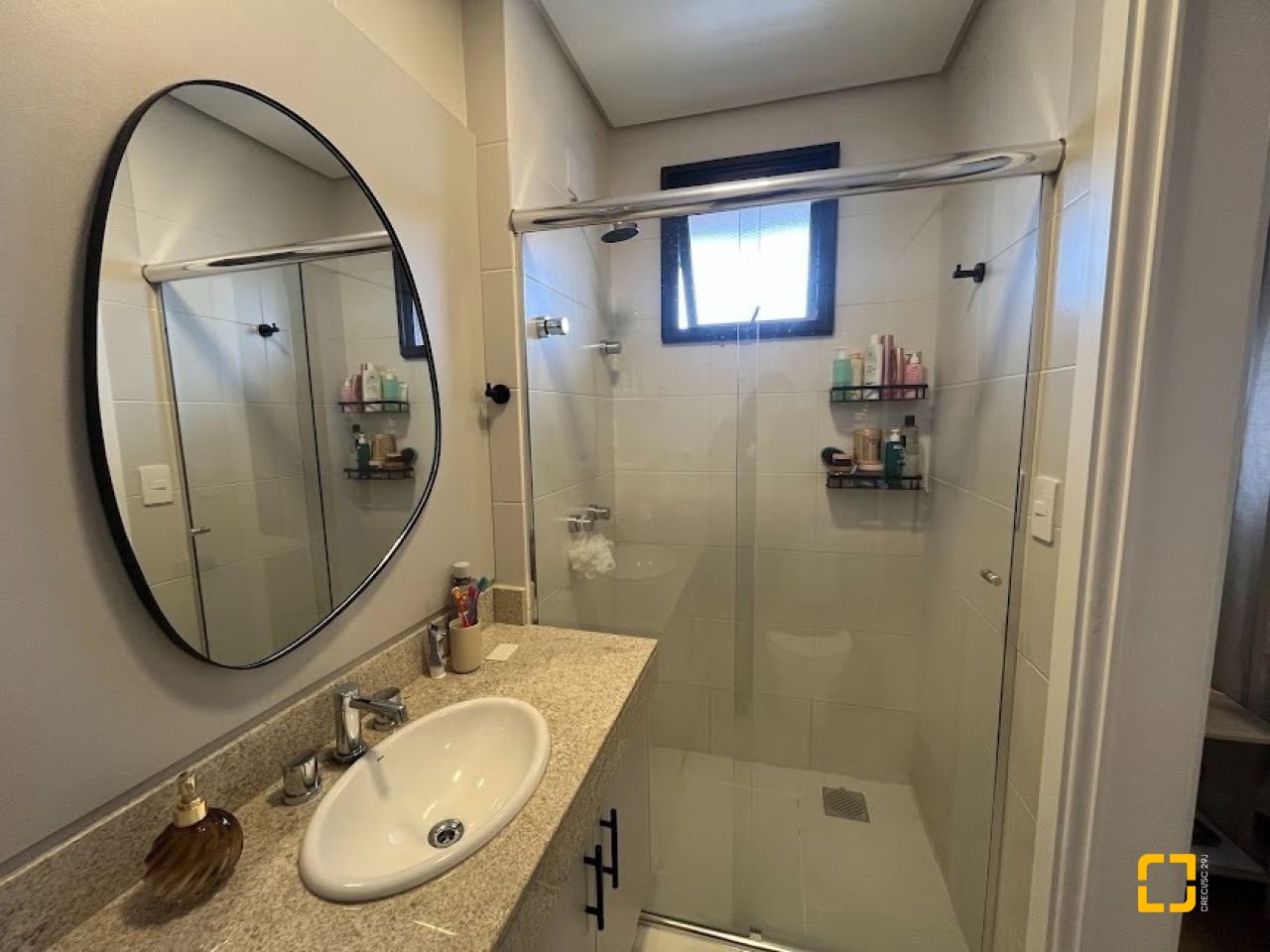 Cobertura com 137m², 4 quartos (sendo 4 suítes), 2 garagens, no bairro Jurerê em Florianópolis