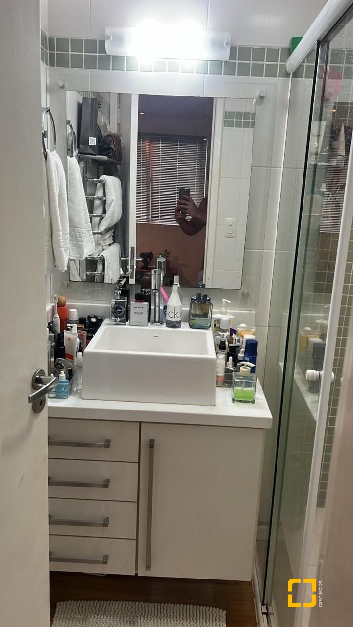 Apartamento com 52m², 2 quartos, 1 garagem, no bairro Itacorubi em Florianópolis