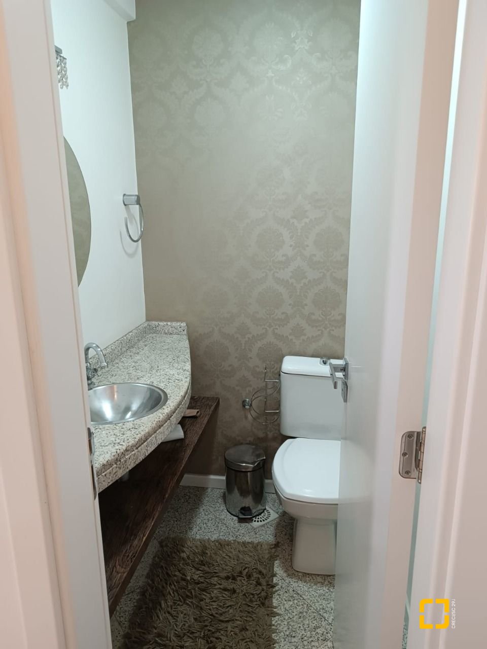 Apartamento com 151m², 4 quartos (sendo 1 suíte), 2 garagens, no bairro Centro em Florianópolis