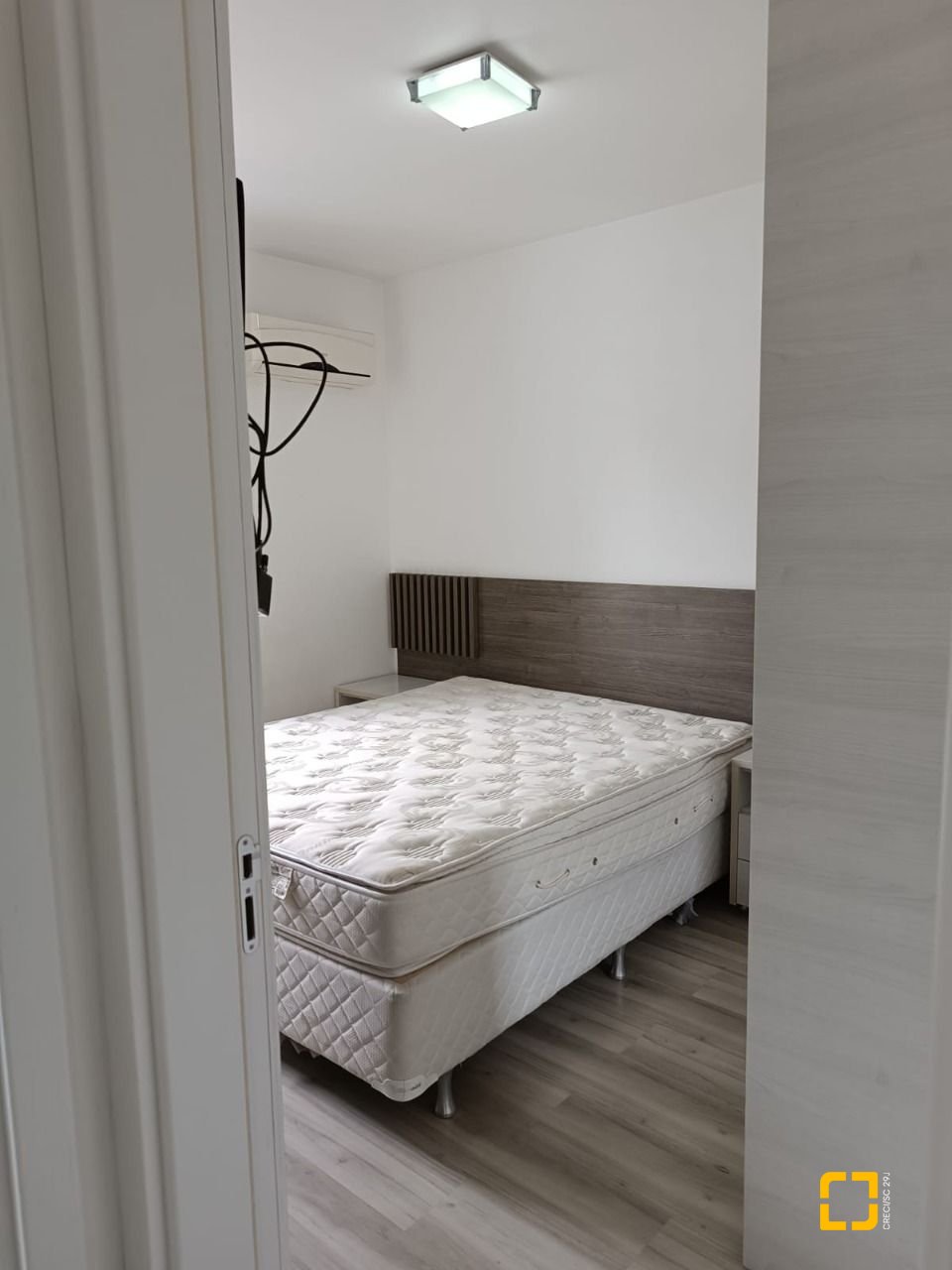 Apartamento com 151m², 4 quartos (sendo 1 suíte), 2 garagens, no bairro Centro em Florianópolis