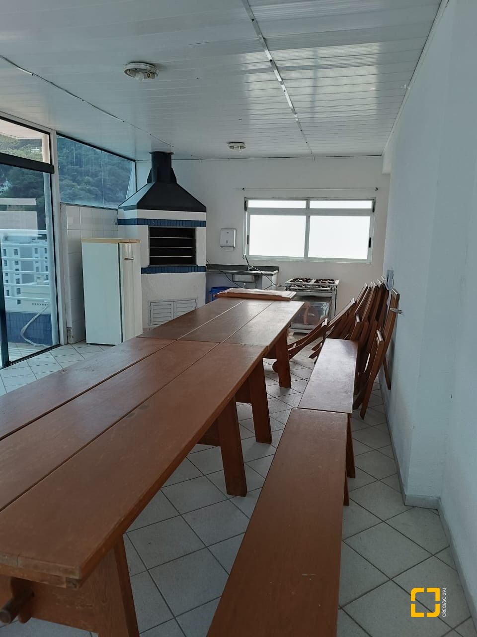 Apartamento com 151m², 4 quartos (sendo 1 suíte), 2 garagens, no bairro Centro em Florianópolis