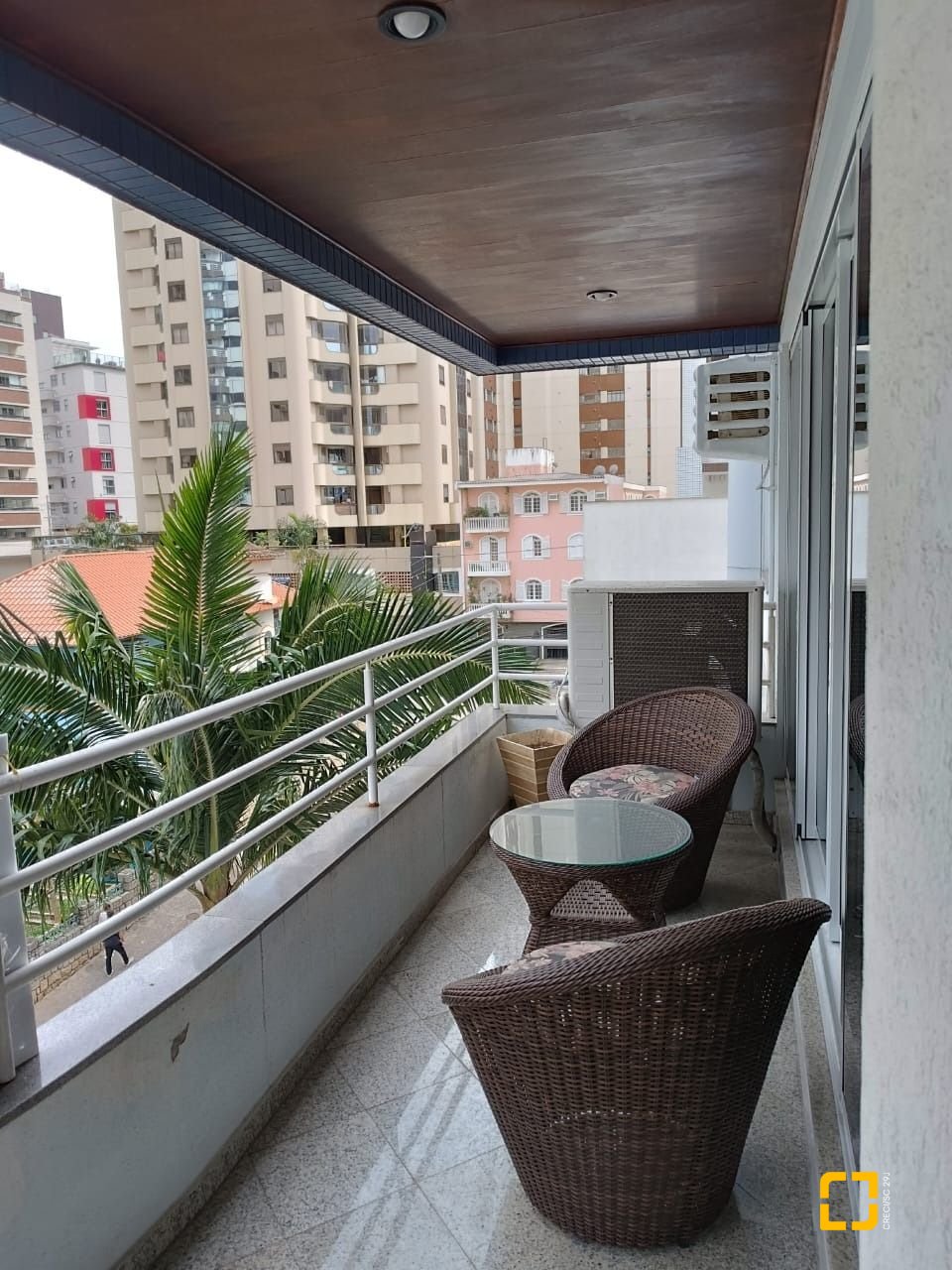 Apartamento com 151m², 4 quartos (sendo 1 suíte), 2 garagens, no bairro Centro em Florianópolis