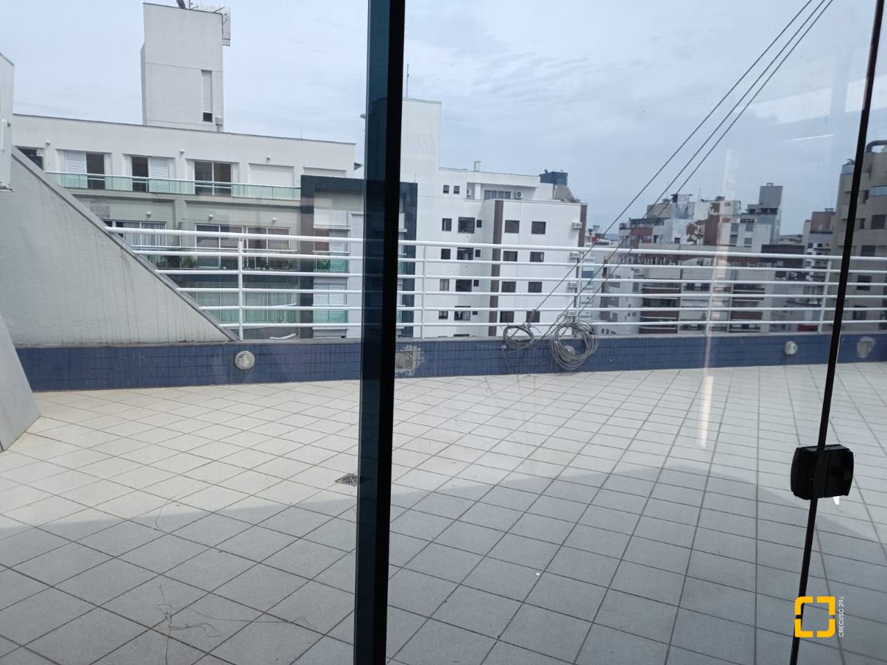 Apartamento com 151m², 4 quartos (sendo 1 suíte), 2 garagens, no bairro Centro em Florianópolis