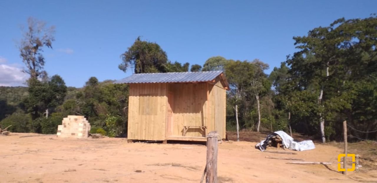 Sítio com 30000m², 1 quarto, no bairro Centro em Anitápolis