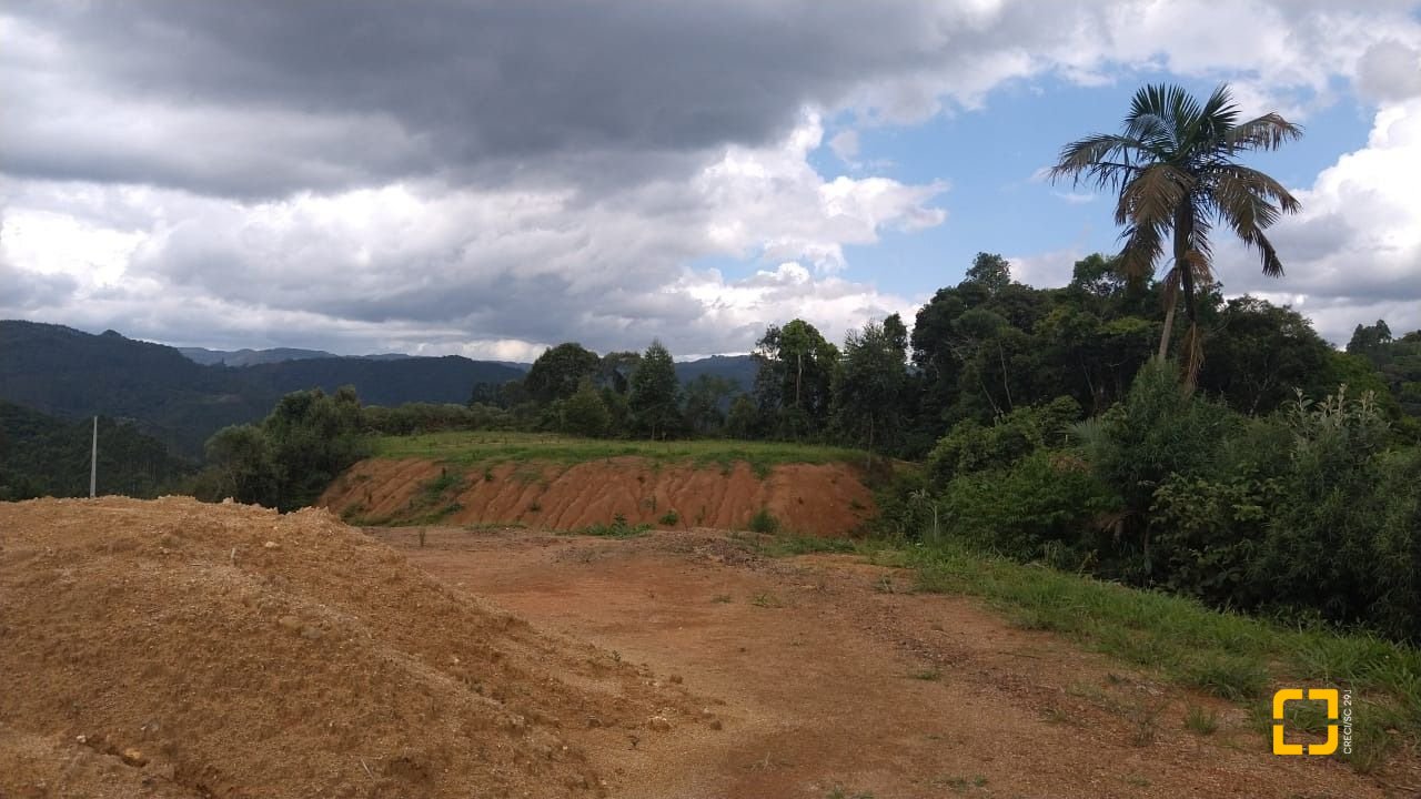 Sítio com 30000m², 1 quarto, no bairro Centro em Anitápolis