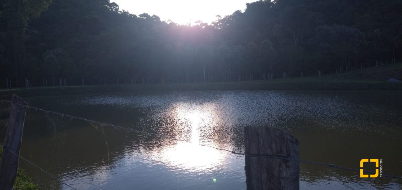 Sítio com 30000m², 1 quarto, no bairro Centro em Anitápolis