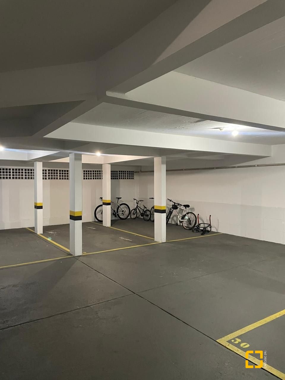 Apartamento com 59m², 2 quartos, 1 garagem, no bairro Centro em Florianópolis