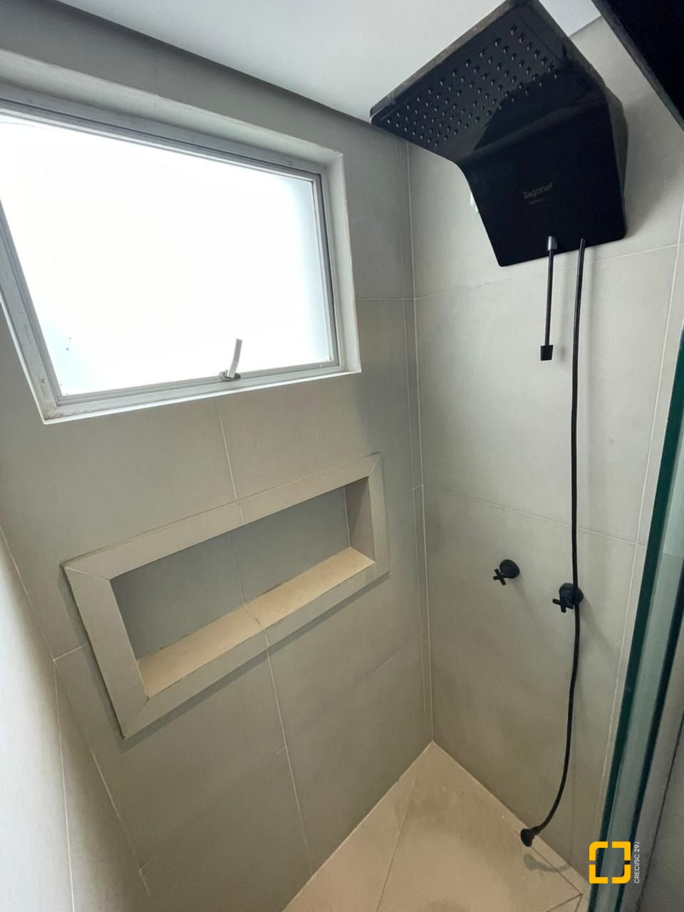 Apartamento com 59m², 2 quartos, 1 garagem, no bairro Centro em Florianópolis