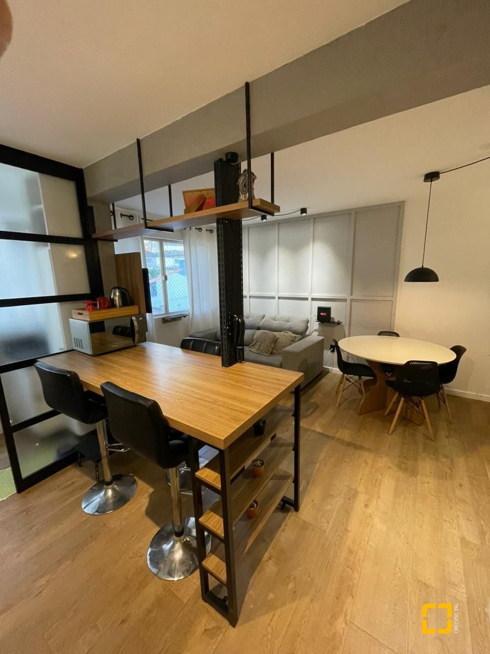 Apartamento com 59m², 2 quartos, 1 garagem, no bairro Centro em Florianópolis