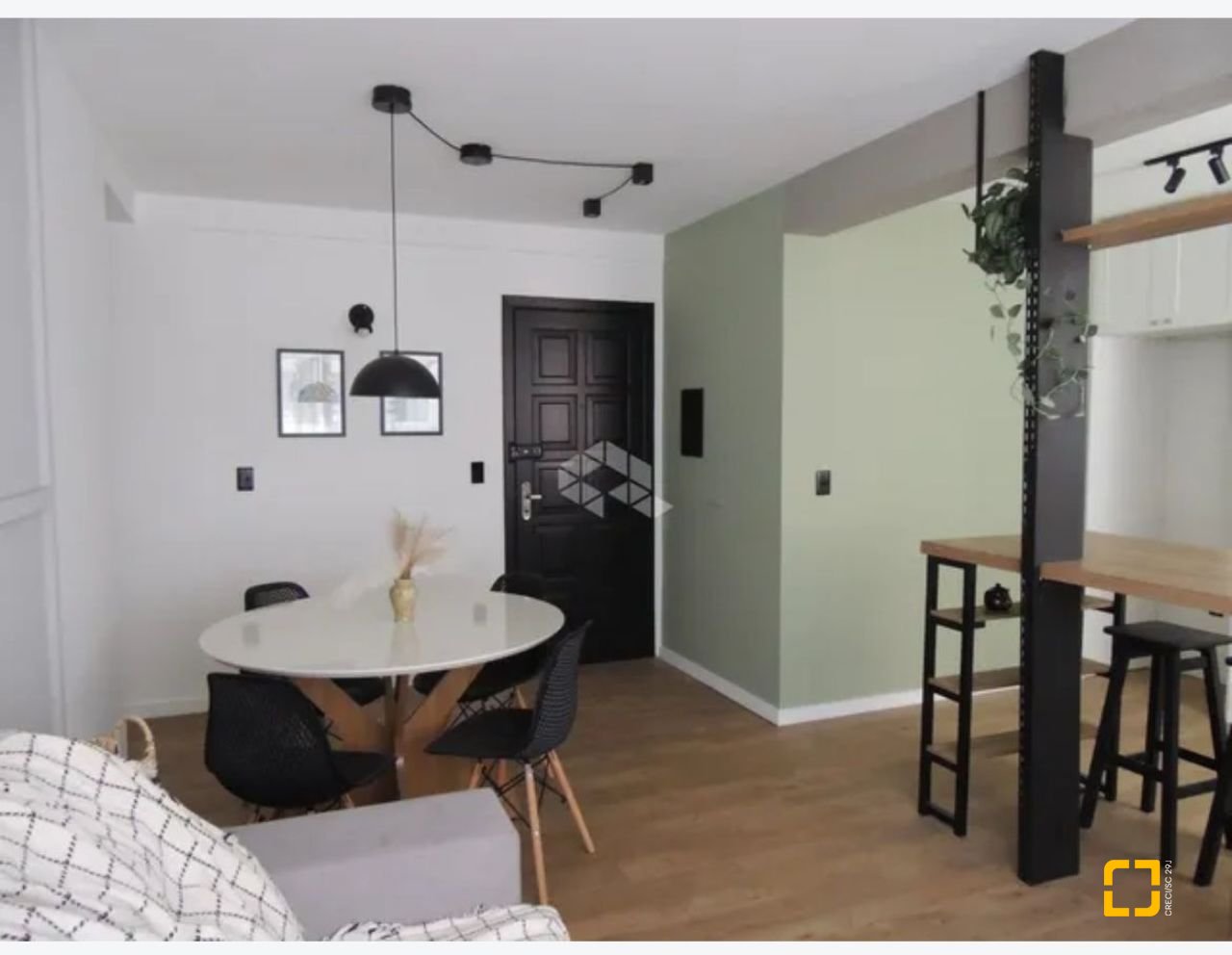 Apartamento com 59m², 2 quartos, 1 garagem, no bairro Centro em Florianópolis