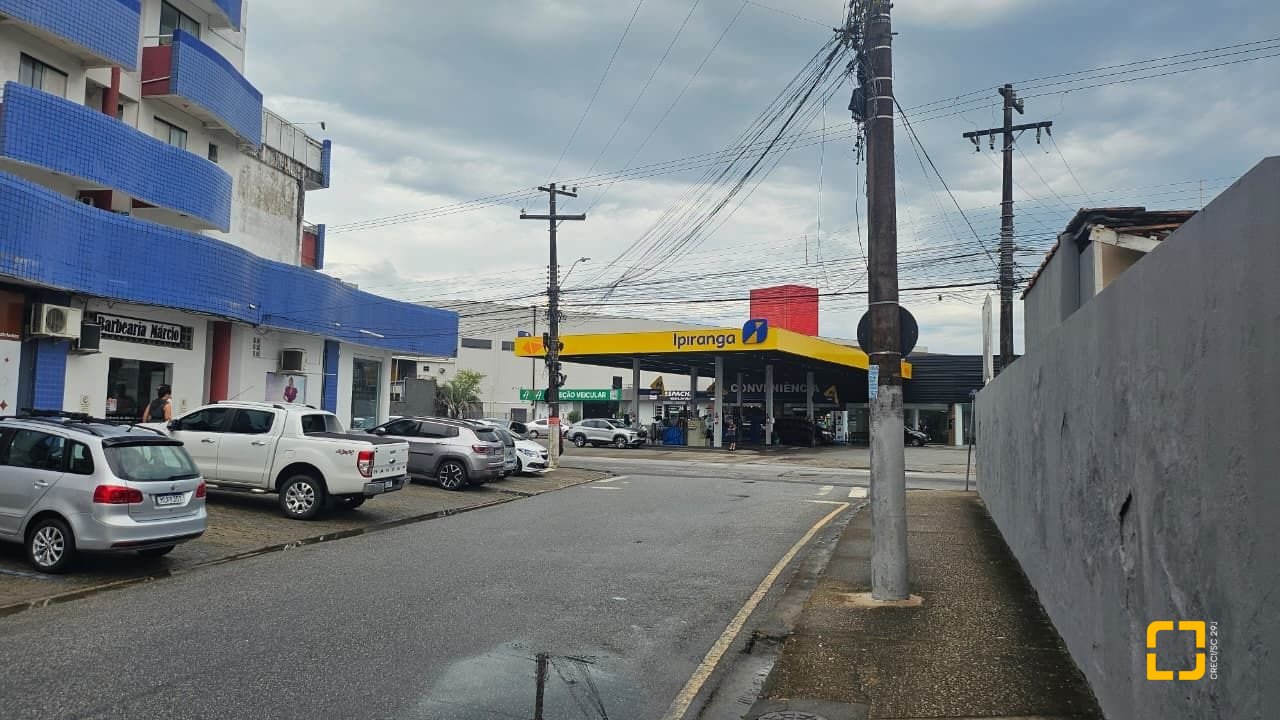 Terreno com 1753m², no bairro Praia Comprida em São José