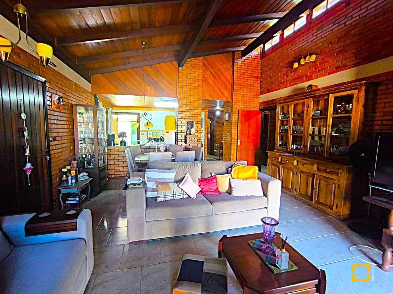 Casa com 153m², 4 quartos (sendo 1 suíte), 1 garagem, no bairro Ingleses em Florianópolis