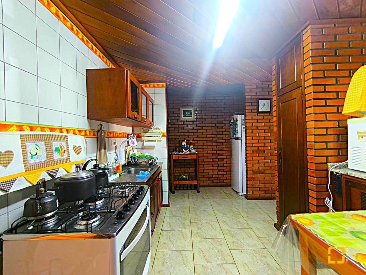 Casa com 153m², 4 quartos (sendo 1 suíte), 1 garagem, no bairro Ingleses em Florianópolis