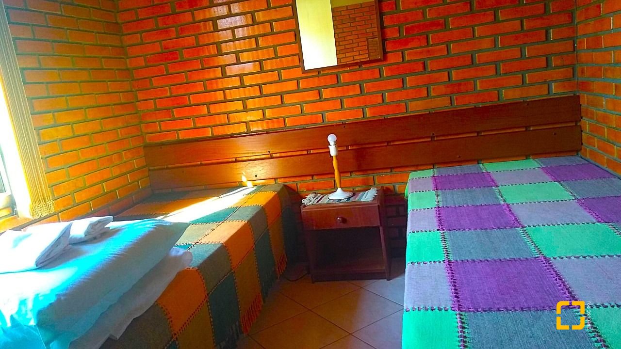 Casa com 153m², 4 quartos (sendo 1 suíte), 1 garagem, no bairro Ingleses em Florianópolis