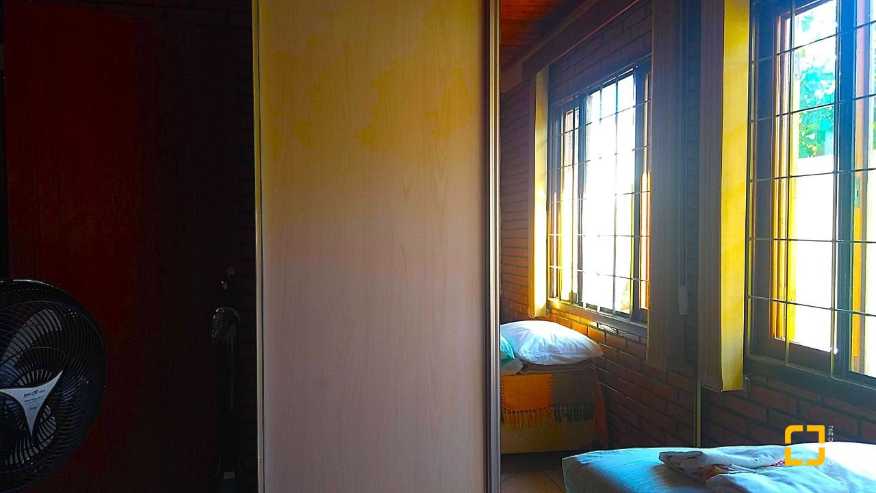 Casa com 153m², 4 quartos (sendo 1 suíte), 1 garagem, no bairro Ingleses em Florianópolis