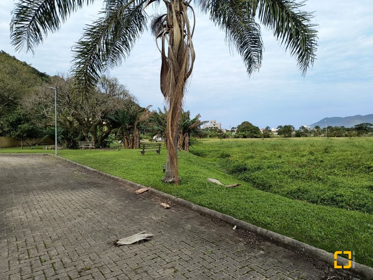 Terreno com 403m², no bairro Pântano do Sul em Florianópolis