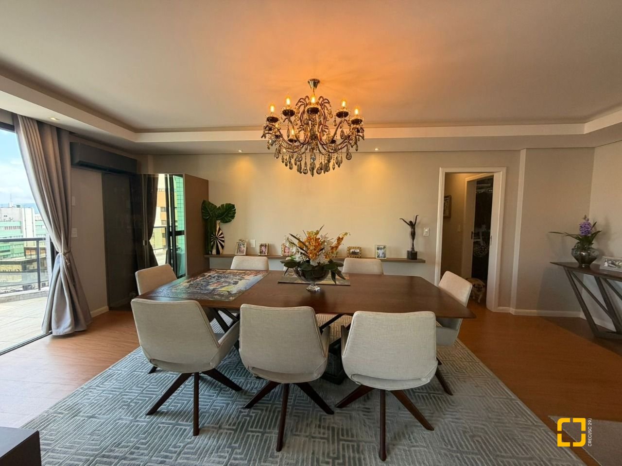Cobertura com 418m², 3 quartos (sendo 3 suítes), 4 garagens, no bairro Centro em Florianópolis