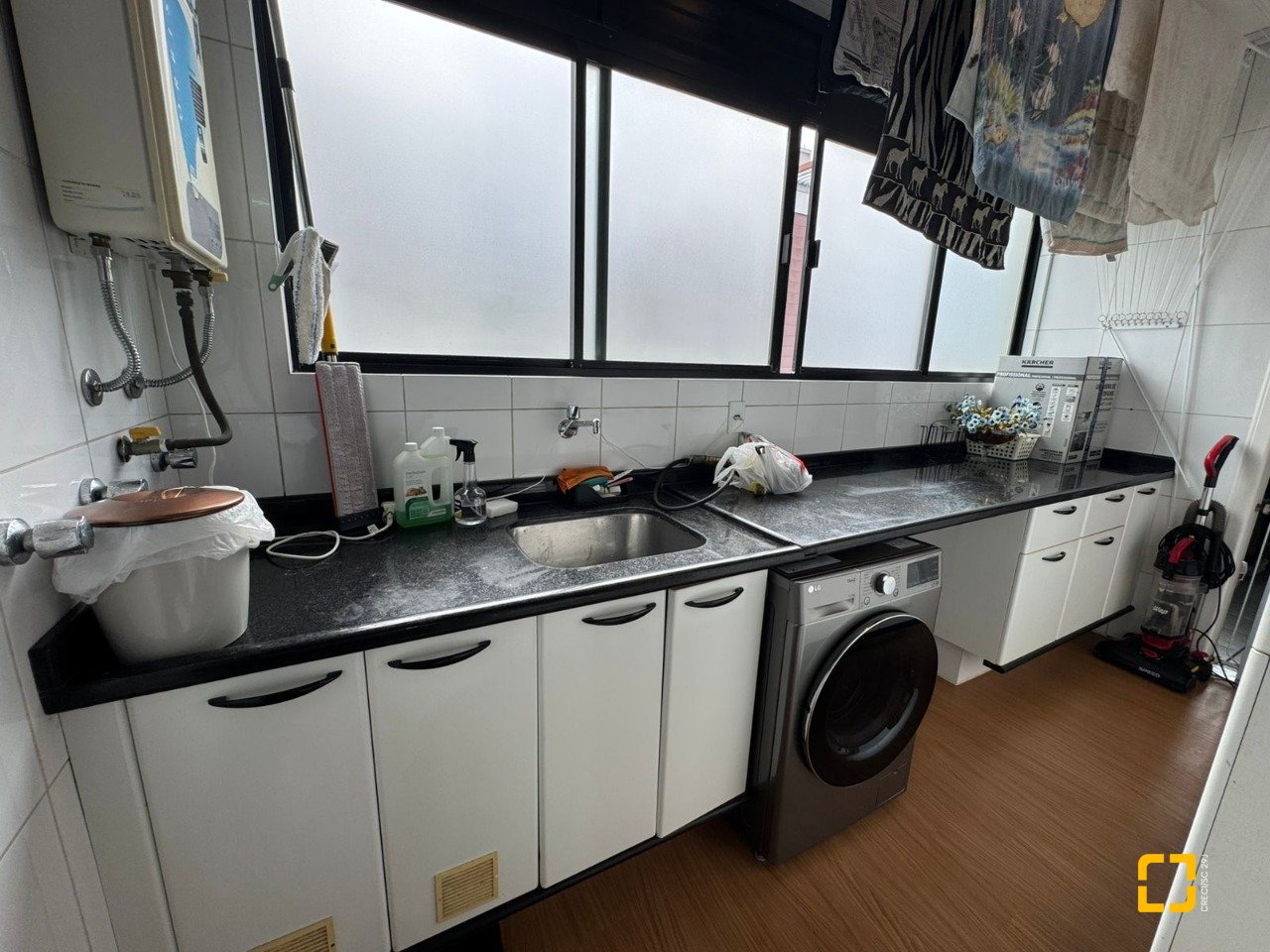 Cobertura com 418m², 3 quartos (sendo 3 suítes), 4 garagens, no bairro Centro em Florianópolis