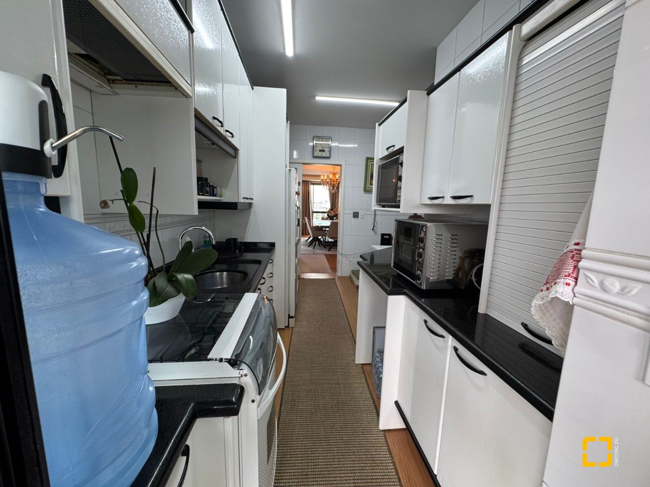 Cobertura com 418m², 3 quartos (sendo 3 suítes), 4 garagens, no bairro Centro em Florianópolis