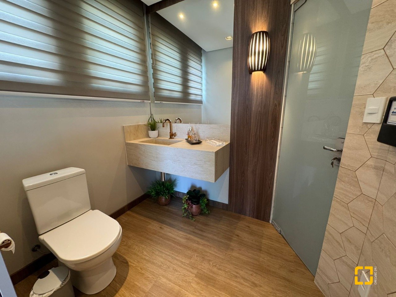 Cobertura com 418m², 3 quartos (sendo 3 suítes), 4 garagens, no bairro Centro em Florianópolis