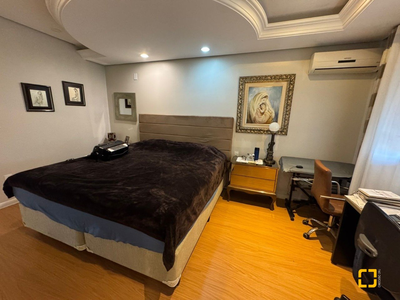 Cobertura com 418m², 3 quartos (sendo 3 suítes), 4 garagens, no bairro Centro em Florianópolis