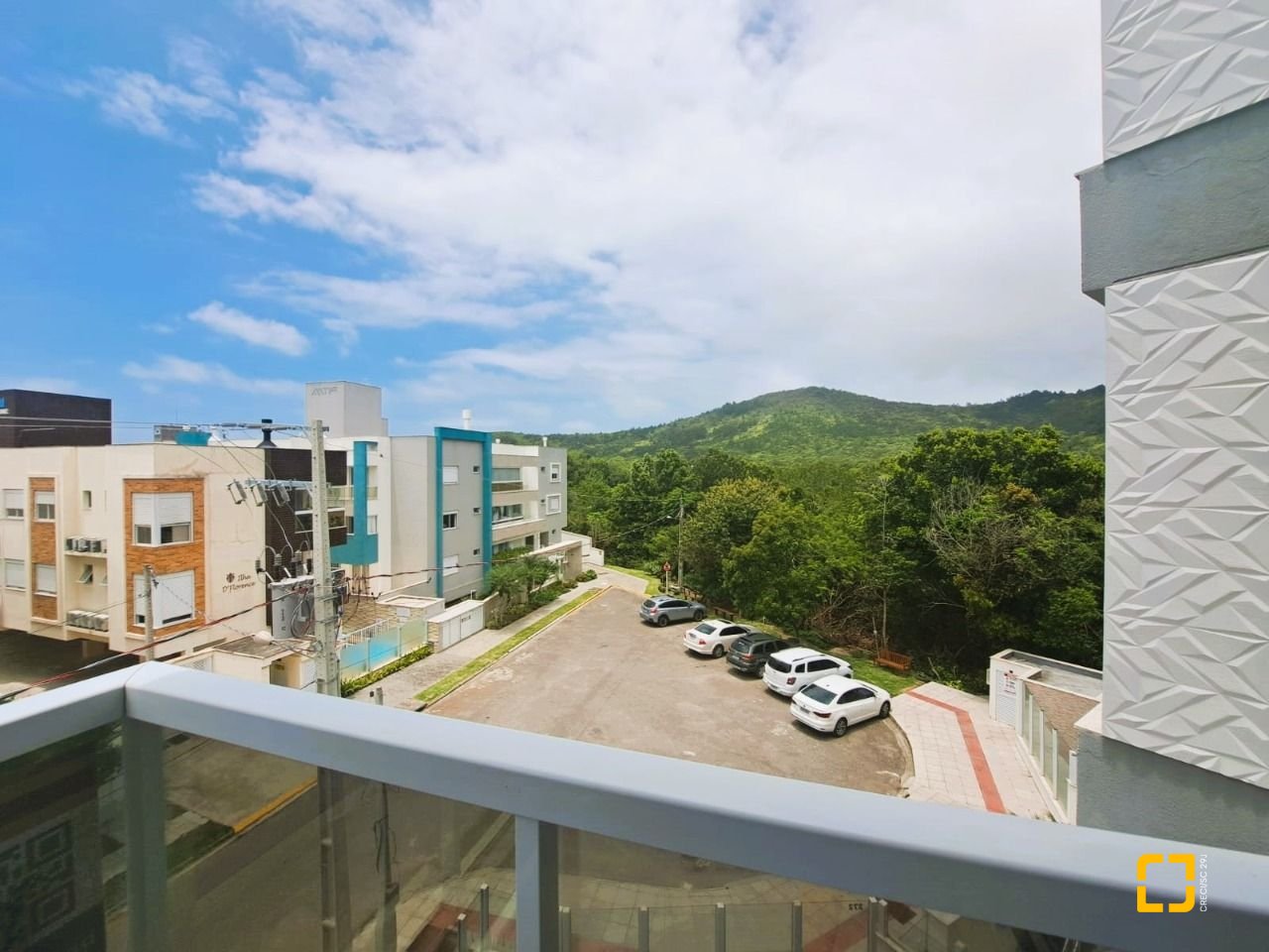 Apartamento com 69m², 3 quartos (sendo 2 suítes), 1 garagem, no bairro Palmas em Governador Celso Ramos