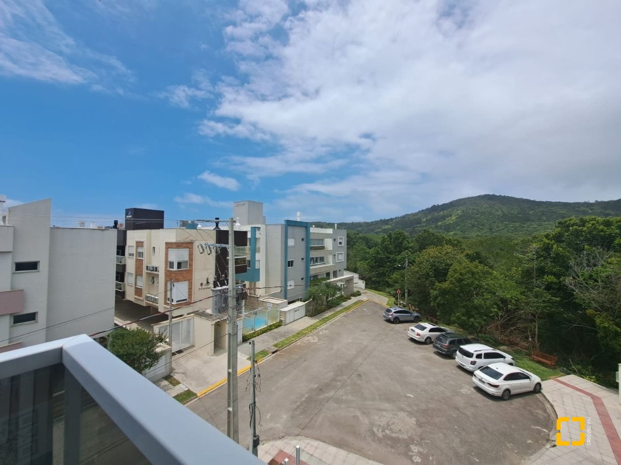 Apartamento com 69m², 3 quartos (sendo 2 suítes), 1 garagem, no bairro Palmas em Governador Celso Ramos