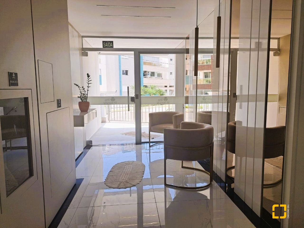 Apartamento com 69m², 3 quartos (sendo 2 suítes), 1 garagem, no bairro Palmas em Governador Celso Ramos