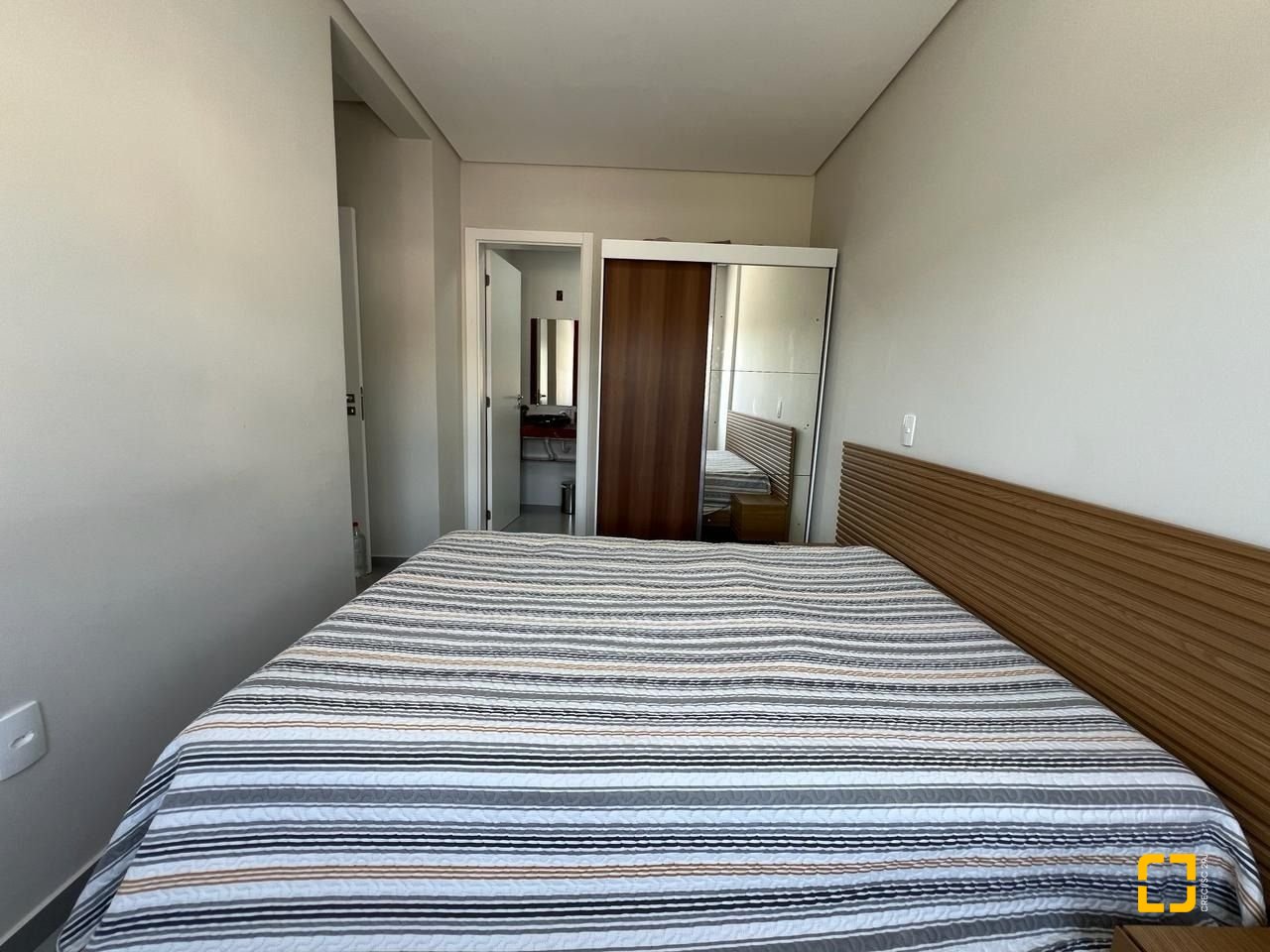 Apartamento com 69m², 3 quartos (sendo 2 suítes), 1 garagem, no bairro Palmas em Governador Celso Ramos
