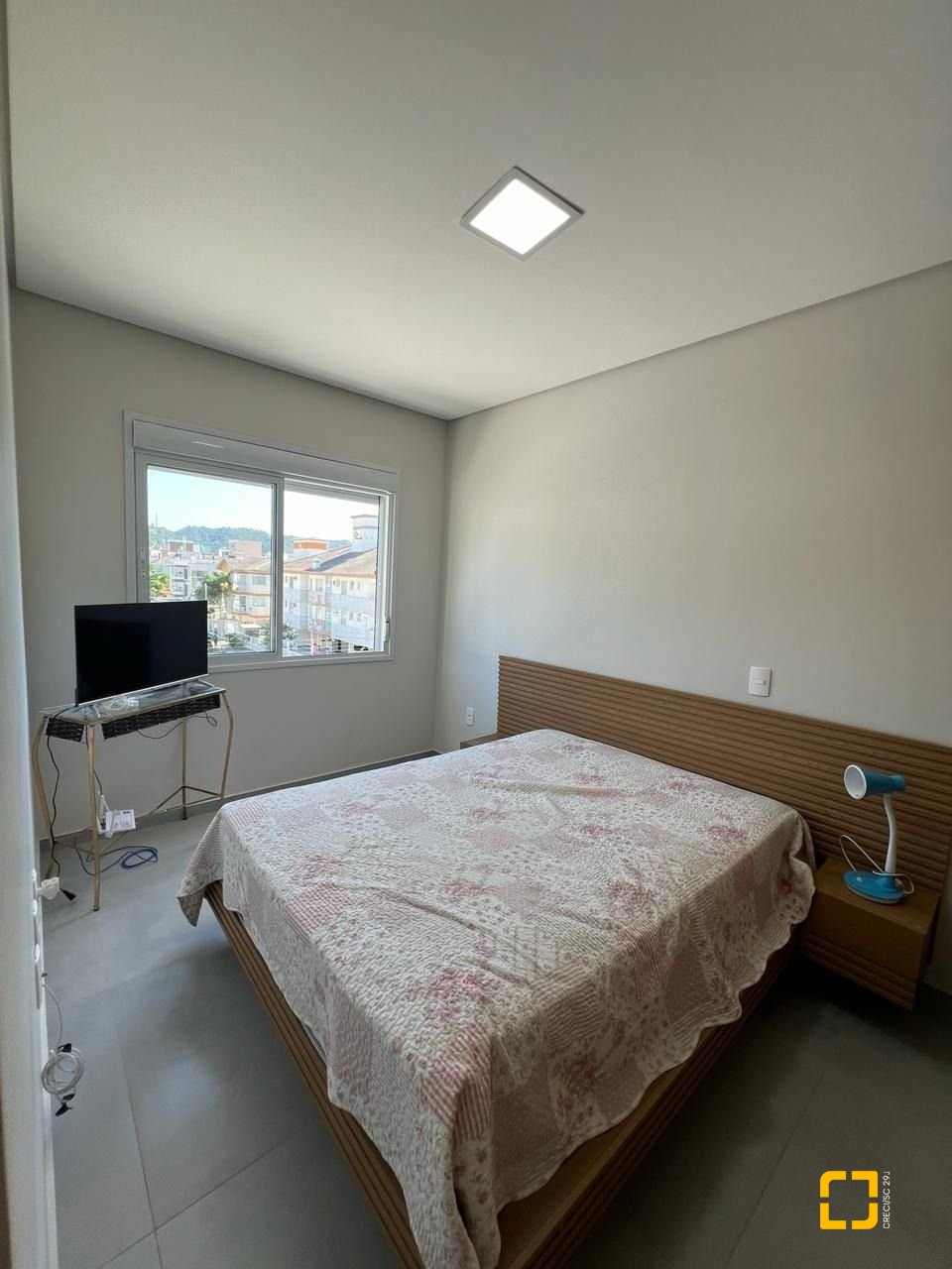 Apartamento com 69m², 3 quartos (sendo 2 suítes), 1 garagem, no bairro Palmas em Governador Celso Ramos