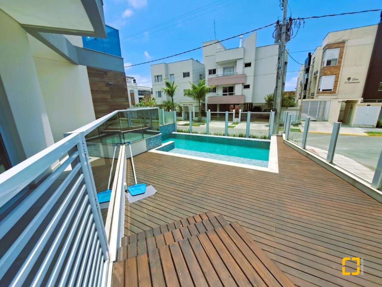 Apartamento com 69m², 3 quartos (sendo 2 suítes), 1 garagem, no bairro Palmas em Governador Celso Ramos