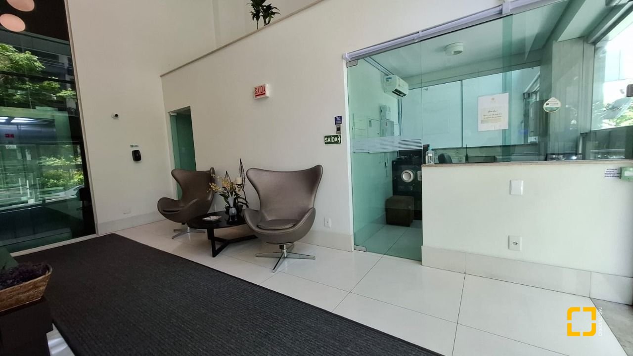 Apartamento com 75m², 3 quartos (sendo 1 suíte), 2 garagens, no bairro Centro em Florianópolis