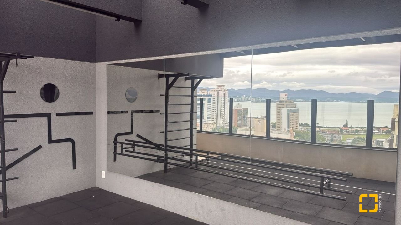 Apartamento com 79m², 4 quartos (sendo 2 suítes), 1 garagem, no bairro Estreito em Florianópolis