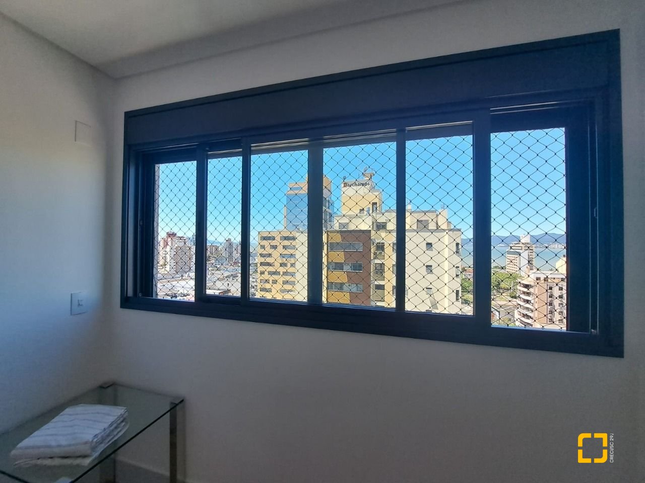Apartamento com 79m², 4 quartos (sendo 2 suítes), 1 garagem, no bairro Estreito em Florianópolis