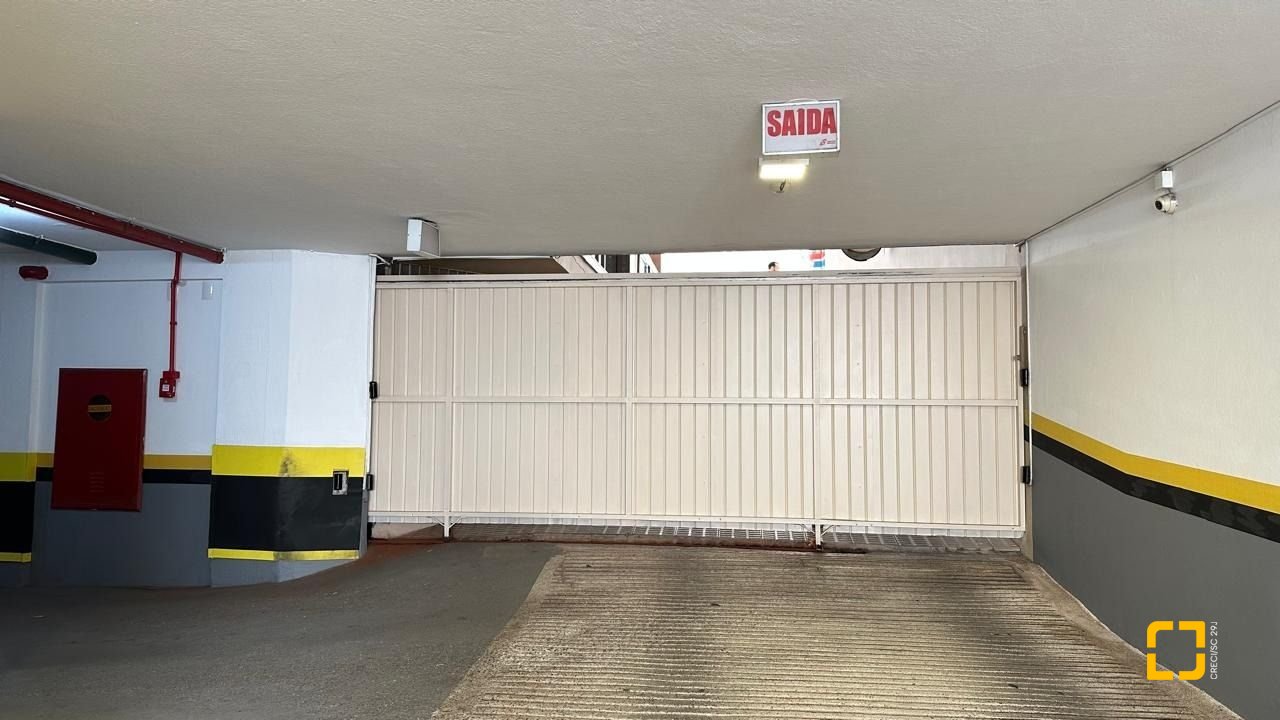 Garagem com 12m², 33 garagens, no bairro Centro em Florianópolis