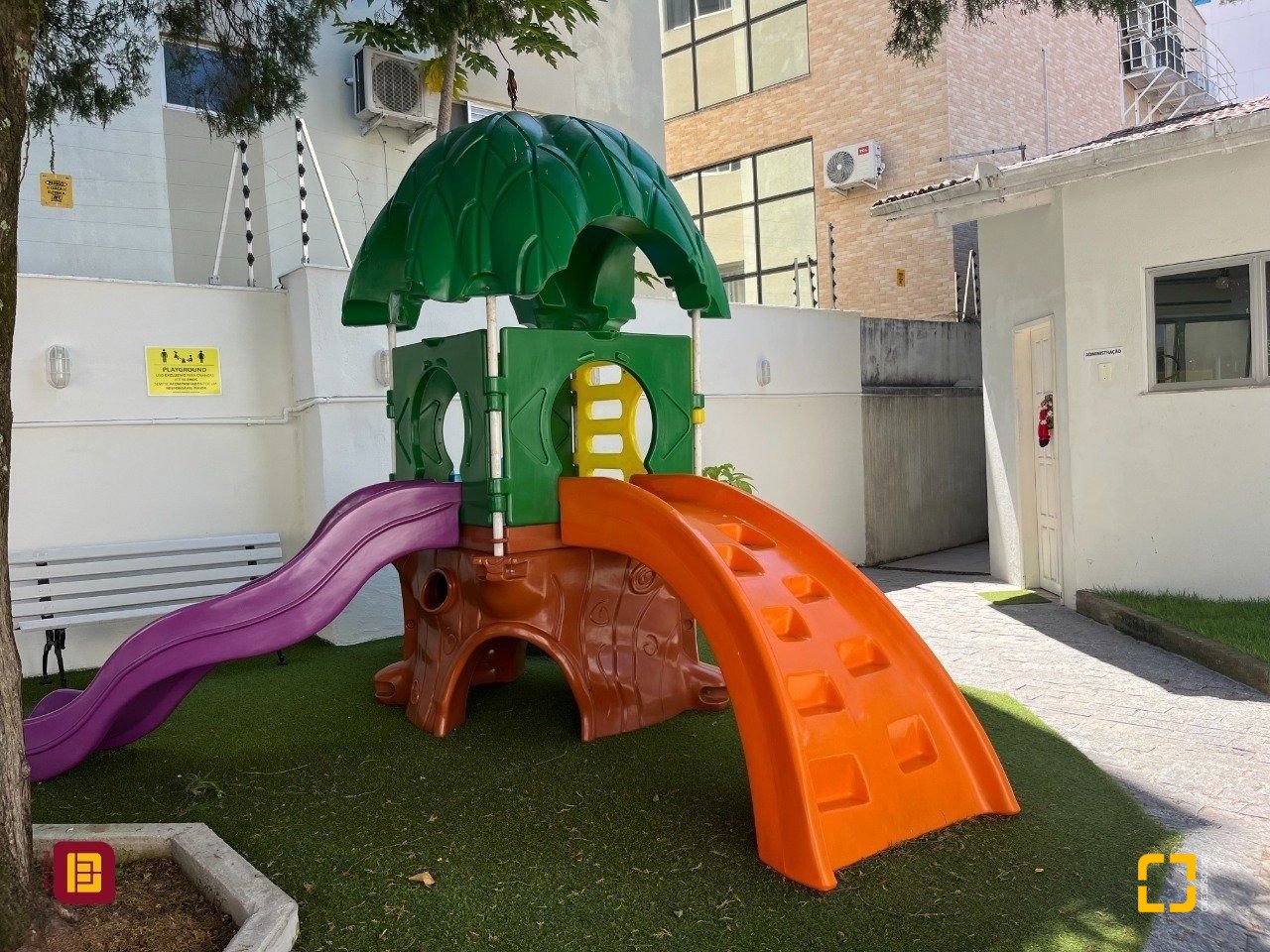 Apartamento com 79m², 2 quartos (sendo 1 suíte), no bairro Trindade em Florianópolis