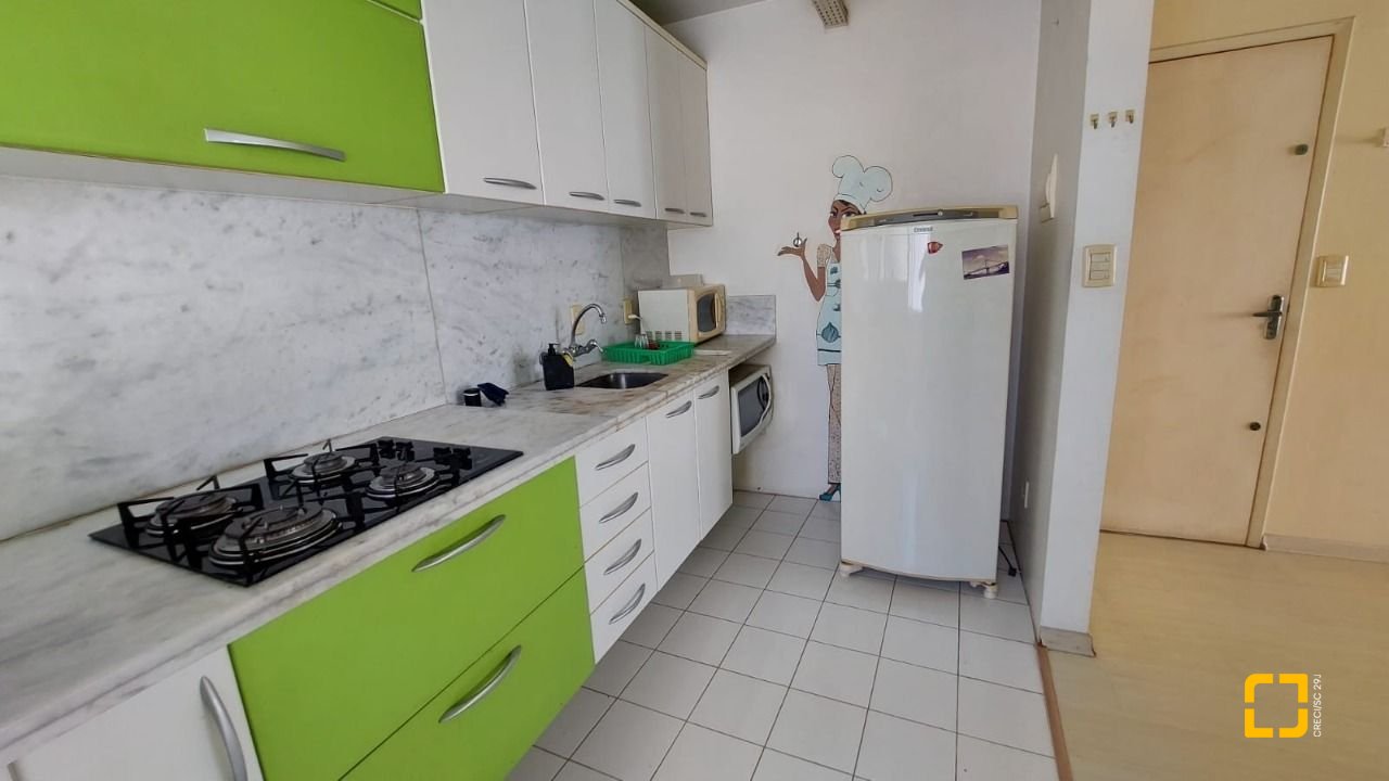 Apartamento com 79m², 2 quartos (sendo 1 suíte), no bairro Trindade em Florianópolis