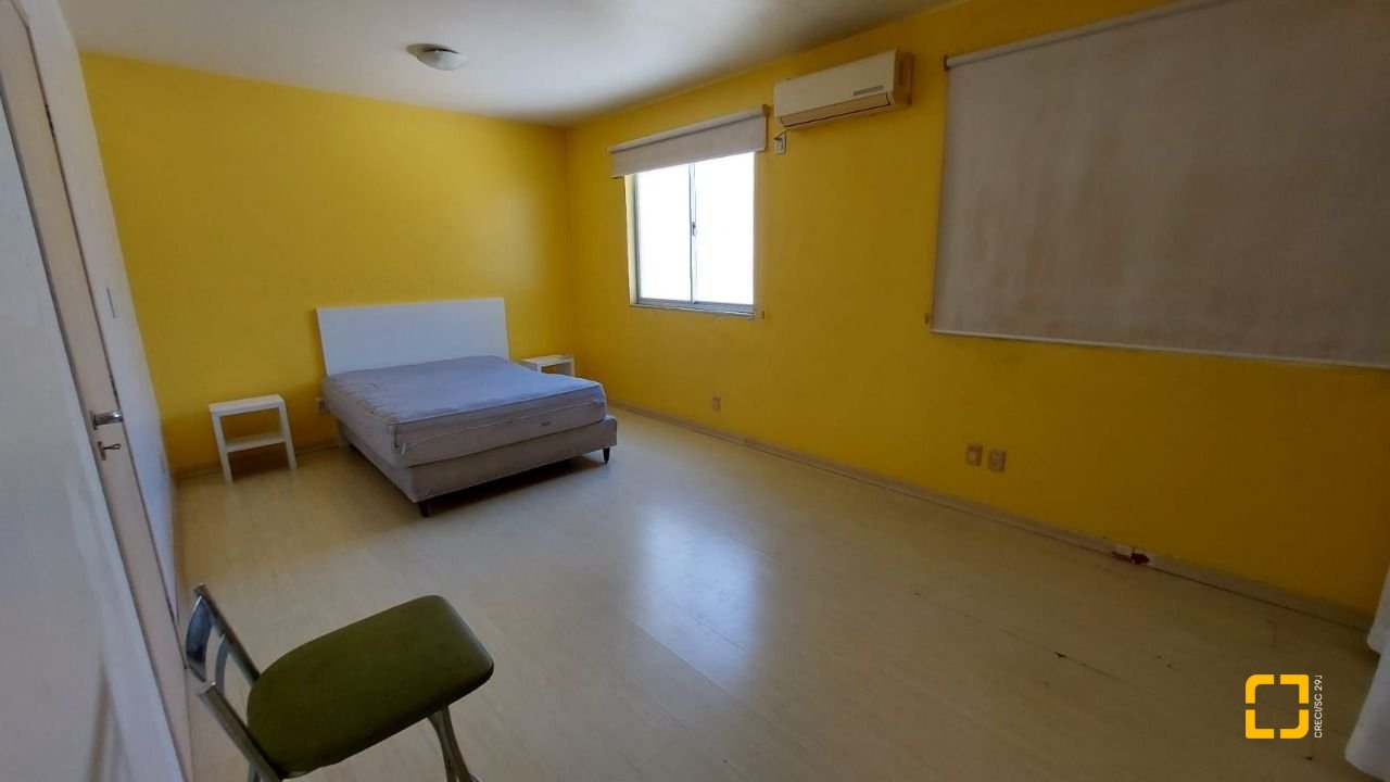 Apartamento com 79m², 2 quartos (sendo 1 suíte), no bairro Trindade em Florianópolis