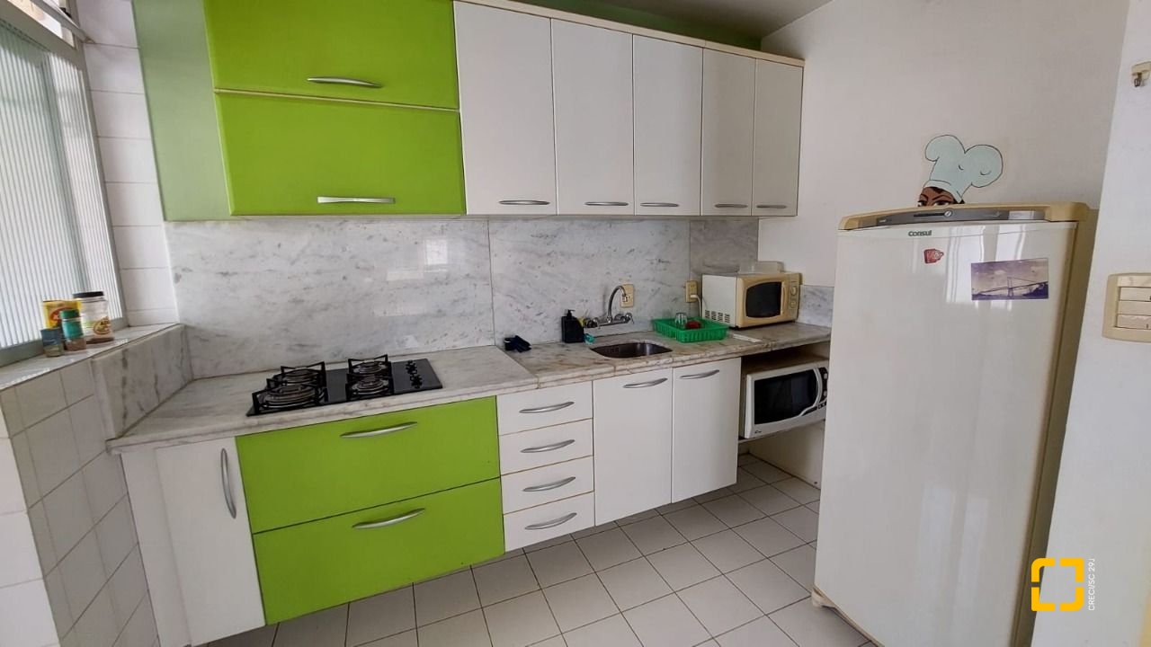 Apartamento com 79m², 2 quartos (sendo 1 suíte), no bairro Trindade em Florianópolis