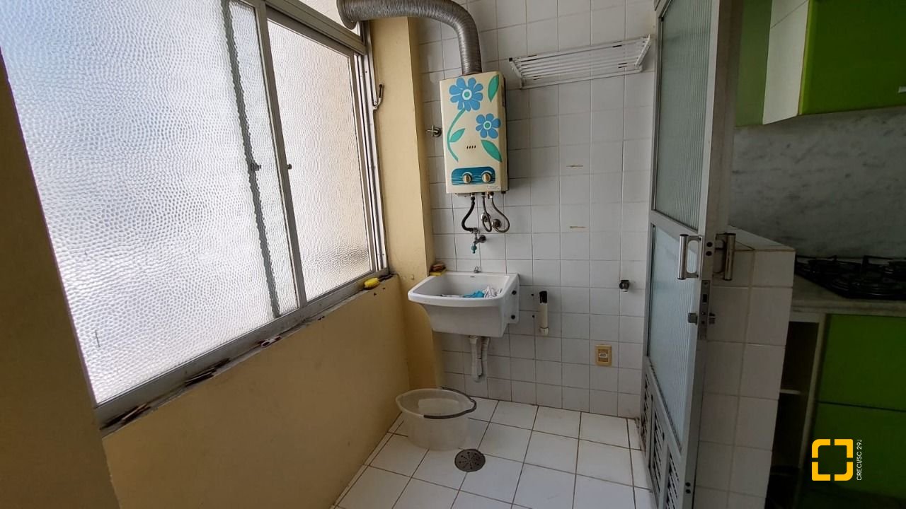 Apartamento com 79m², 2 quartos (sendo 1 suíte), no bairro Trindade em Florianópolis