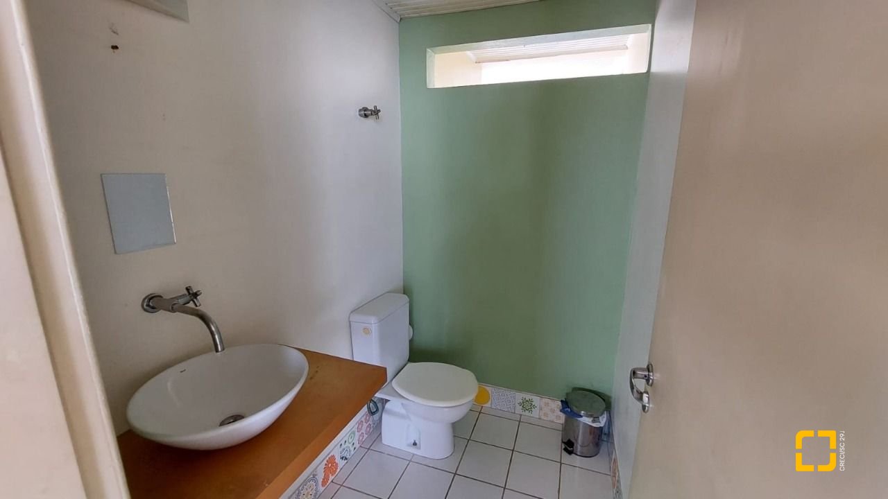 Apartamento com 79m², 2 quartos (sendo 1 suíte), no bairro Trindade em Florianópolis
